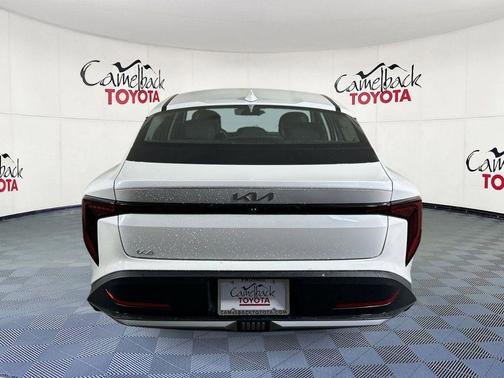 Snow White Pearl 2025 Kia K4 LXS