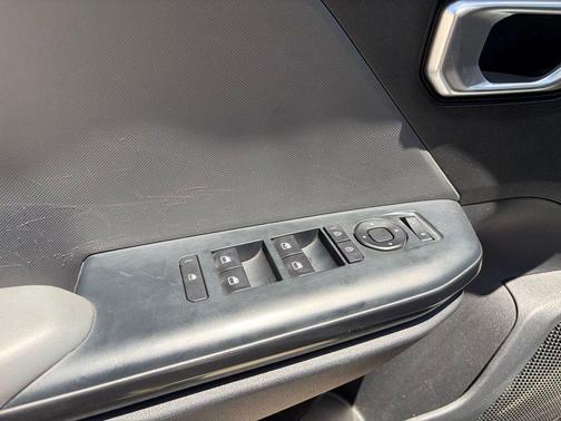 Snow White Pearl 2025 Kia K4 LXS