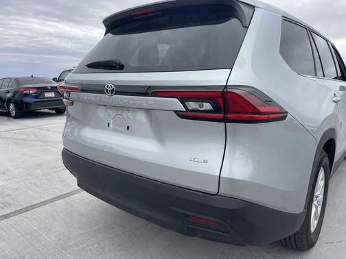 2025 Toyota Grand Highlander XLE