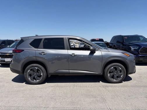 Gun Metallic 2025 Nissan Rogue SV
