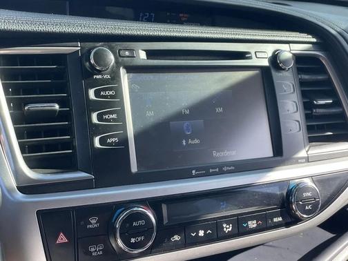 2017 Toyota Highlander LE Plus