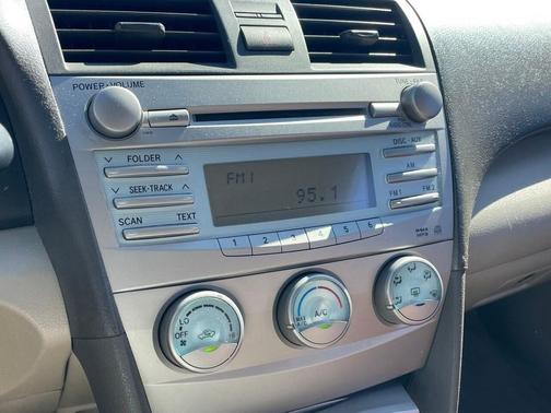 2009 Toyota Camry LE