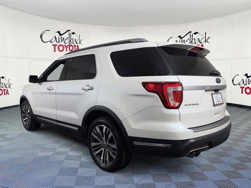 White Platinum Tri-Coat 2018 Ford Explorer Platinum