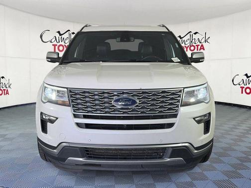 White Platinum Tri-Coat 2018 Ford Explorer Platinum