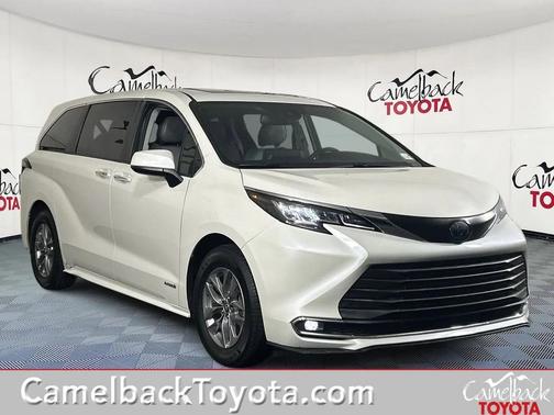 2021 Toyota Sienna XLE 7 Passenger