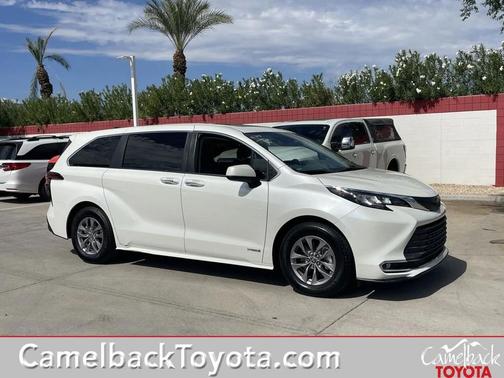 2021 Toyota Sienna XLE 7 Passenger
