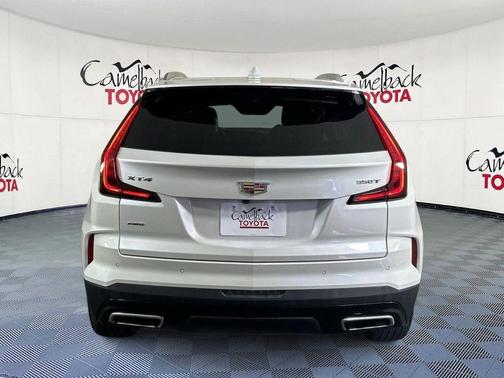 Crystal White Tricoat 2025 Cadillac XT4 Premium Luxury
