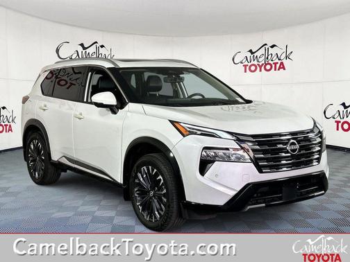 Everest White Pearl 2024 Nissan Rogue Platinum