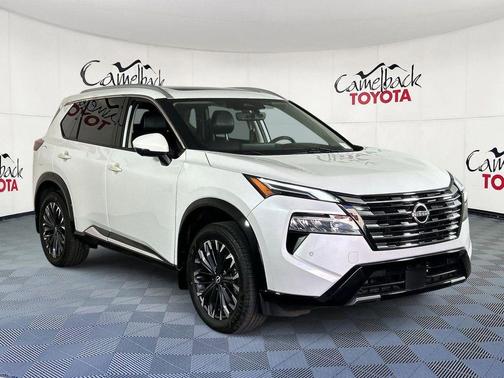 Everest White Pearl 2024 Nissan Rogue Platinum