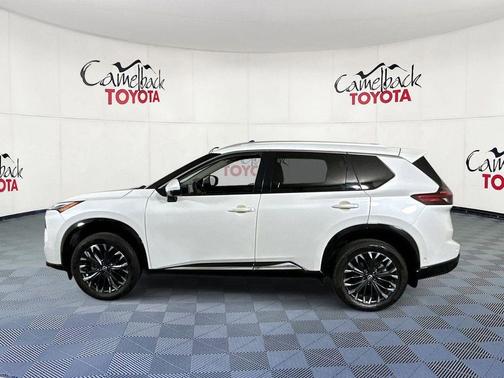 Everest White Pearl 2024 Nissan Rogue Platinum