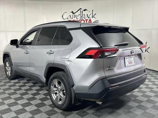 2022 Toyota RAV4 Hybrid XLE