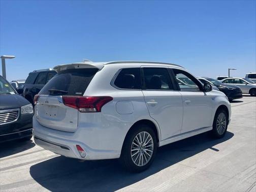 2022 Mitsubishi Outlander PHEV SEL