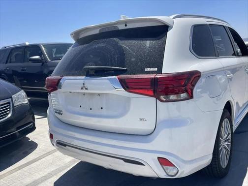 2022 Mitsubishi Outlander PHEV SEL