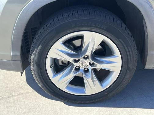 2015 Toyota Highlander Limited