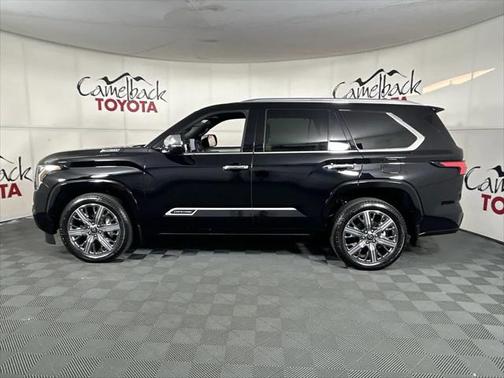 2025 Toyota Sequoia Base