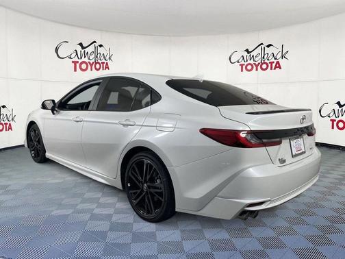 Wind Chill Pearl 2026 Toyota Camry XSE