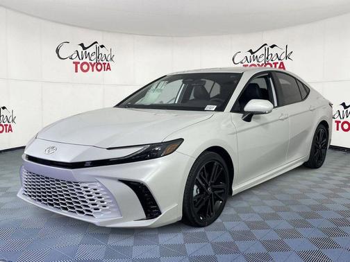 Wind Chill Pearl 2026 Toyota Camry XSE
