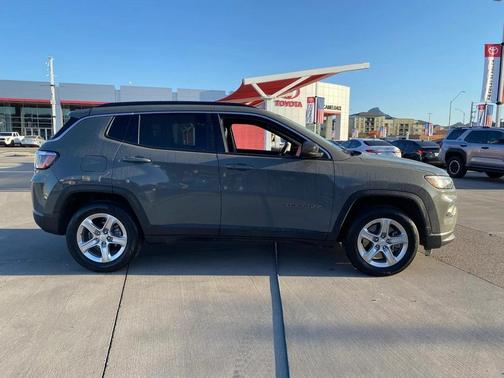2024 Jeep Compass Latitude