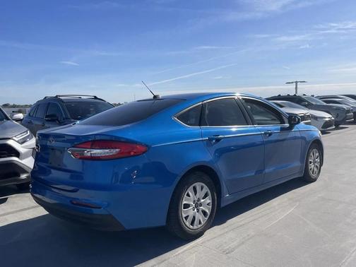 2019 Ford Fusion S