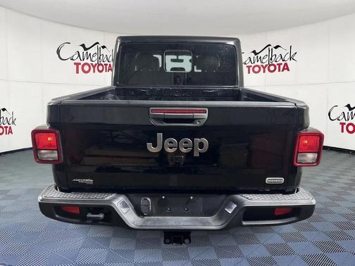 2023 Jeep Gladiator Overland