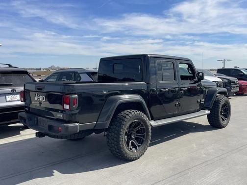 2023 Jeep Gladiator Overland
