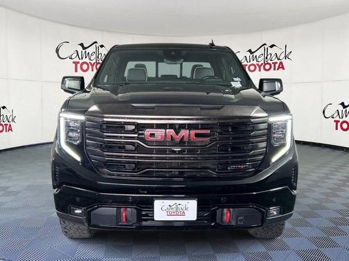 Onyx Black 2022 GMC Sierra 1500 AT4X