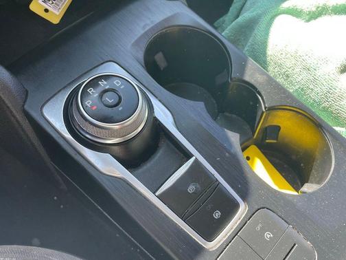 Carbonized Gray 2022 Ford Escape SE