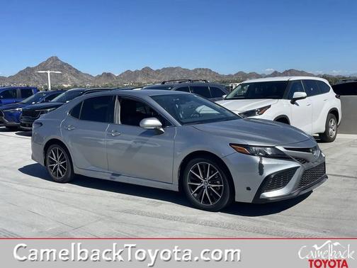 2024 Toyota Camry SE