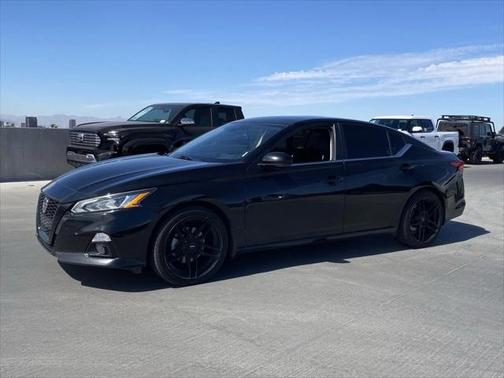 2022 Nissan Altima SR FWD