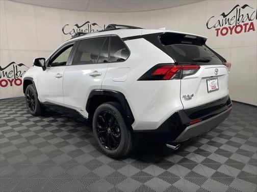 2025 Toyota RAV4 Hybrid SE