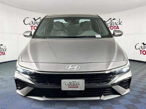 2025 Hyundai ELANTRA SEL