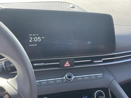 2025 Hyundai ELANTRA SEL