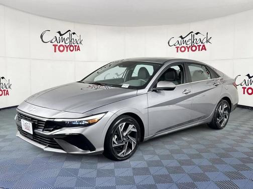 2025 Hyundai ELANTRA SEL