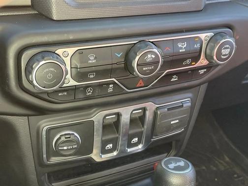 2022 Jeep Wrangler Sport