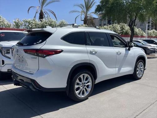 2023 Toyota Highlander Hybrid Limited
