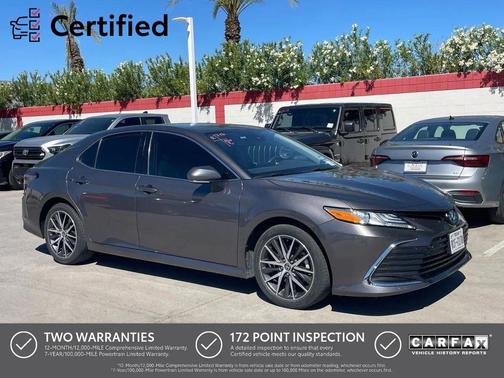 2022 Toyota Camry Hybrid XLE