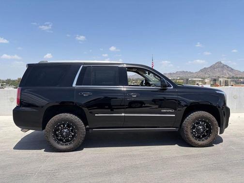 Onyx Black 2018 GMC Yukon Denali