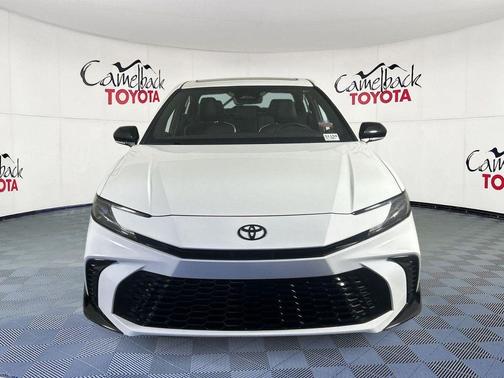 Ice Cap 2026 Toyota Camry SE