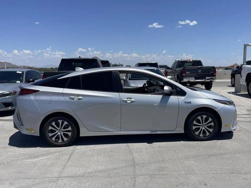 2022 Toyota Prius Prime LE