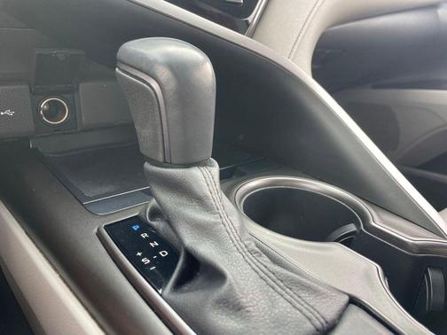 Celestial Silver Metallic 2021 Toyota Camry SE