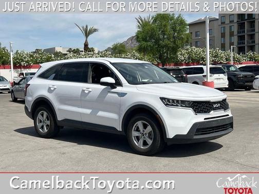 Glacial White Pearl 2023 Kia Sorento LX