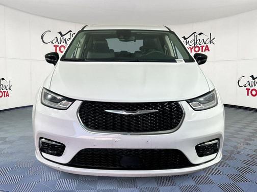 Bright White 2024 Chrysler Pacifica Touring L