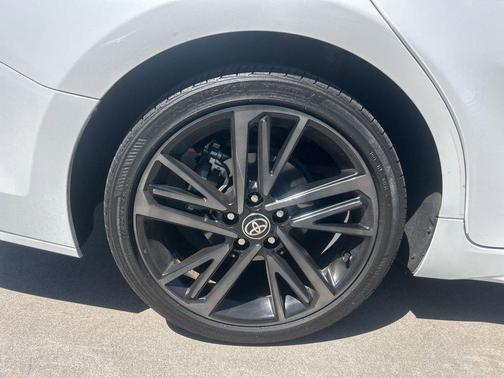 Wind Chill Pearl 2025 Toyota Camry XSE