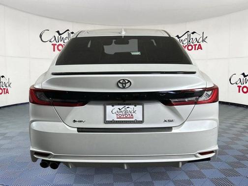 Wind Chill Pearl 2025 Toyota Camry XSE