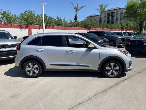 2020 Kia Niro LX