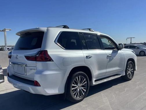 2018 Lexus LX 570 Base