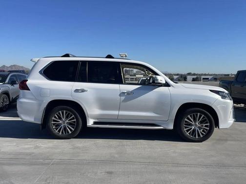 2018 Lexus LX 570 Base