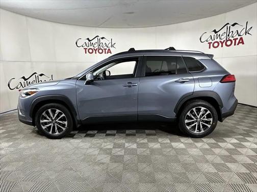 2025 Toyota Corolla Cross XLE