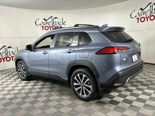 2025 Toyota Corolla Cross XLE