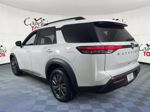 2025 Nissan Pathfinder SV 4WD